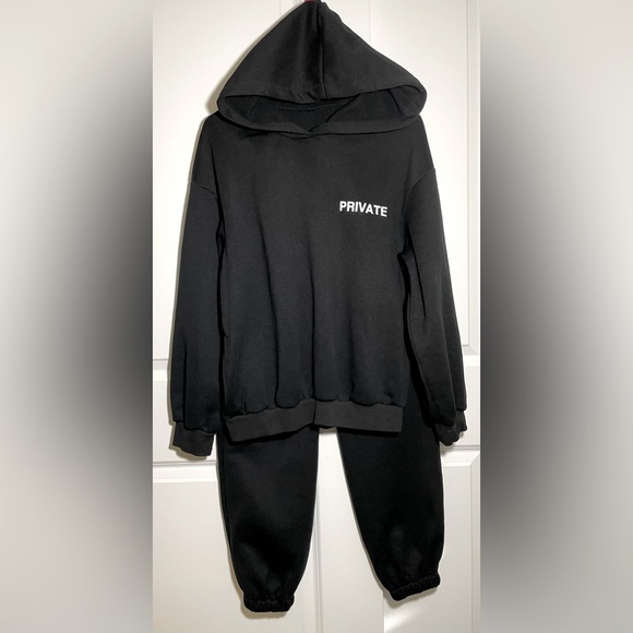 Drop Shoulder Hoodie & Sweatpants - Picture 2 of 8